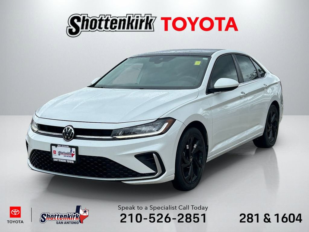 Used 2025 Volkswagen Jetta SE FWD image 1