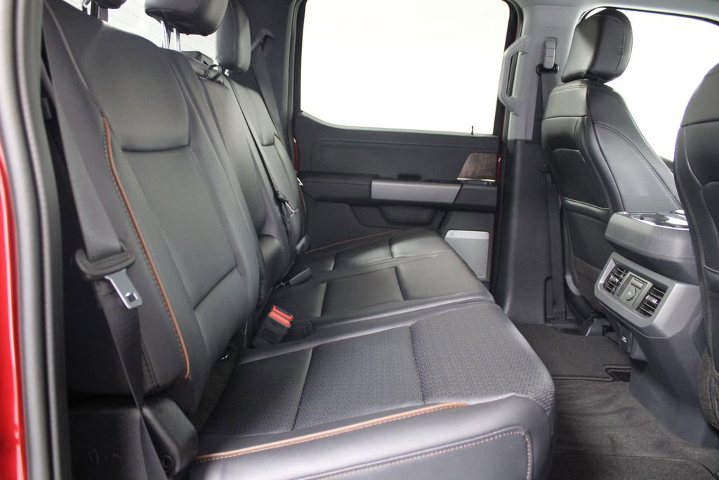 New 2026 Ford F250 Lariat w/ Black Appearance Package image 33