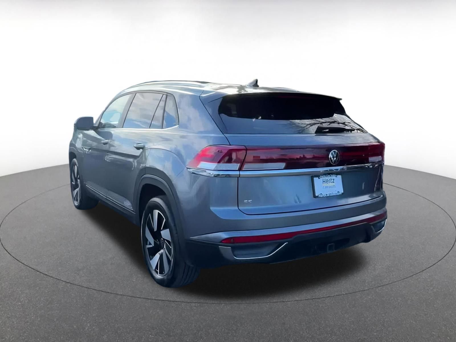 Used 2025 Volkswagen Atlas Cross Sport SE image 11