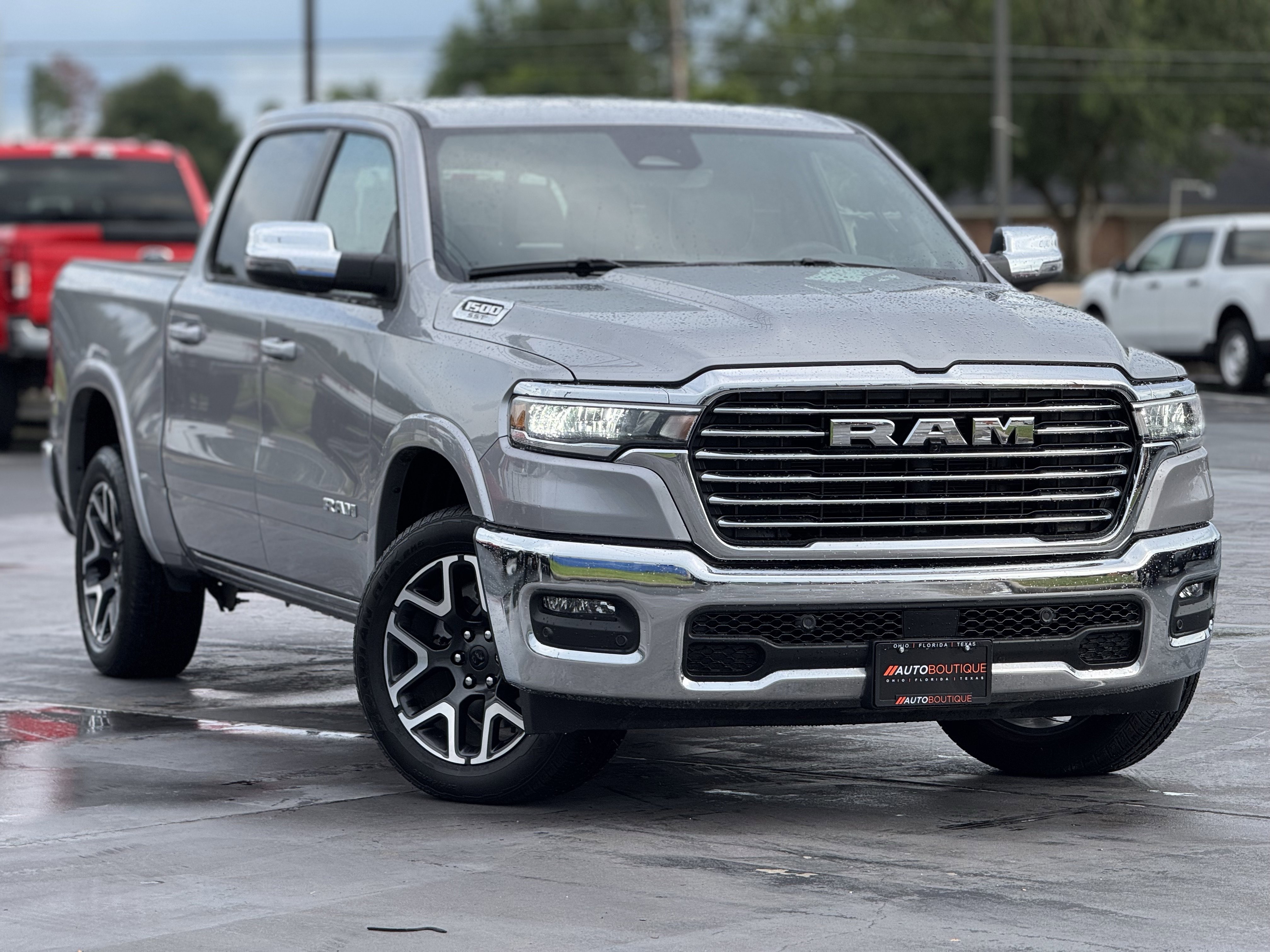 Used 2025 RAM 1500 Laramie image 3