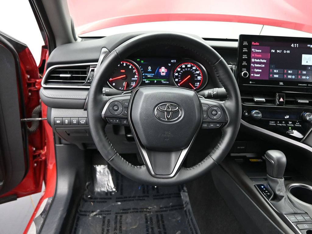 Used 2024 Toyota Camry XSE w/ Navigation Package image 32