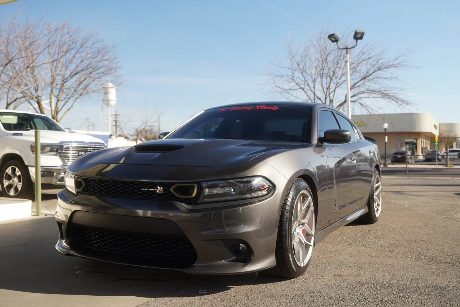 Used 2019 Dodge Charger Scat Pack RWD image 1