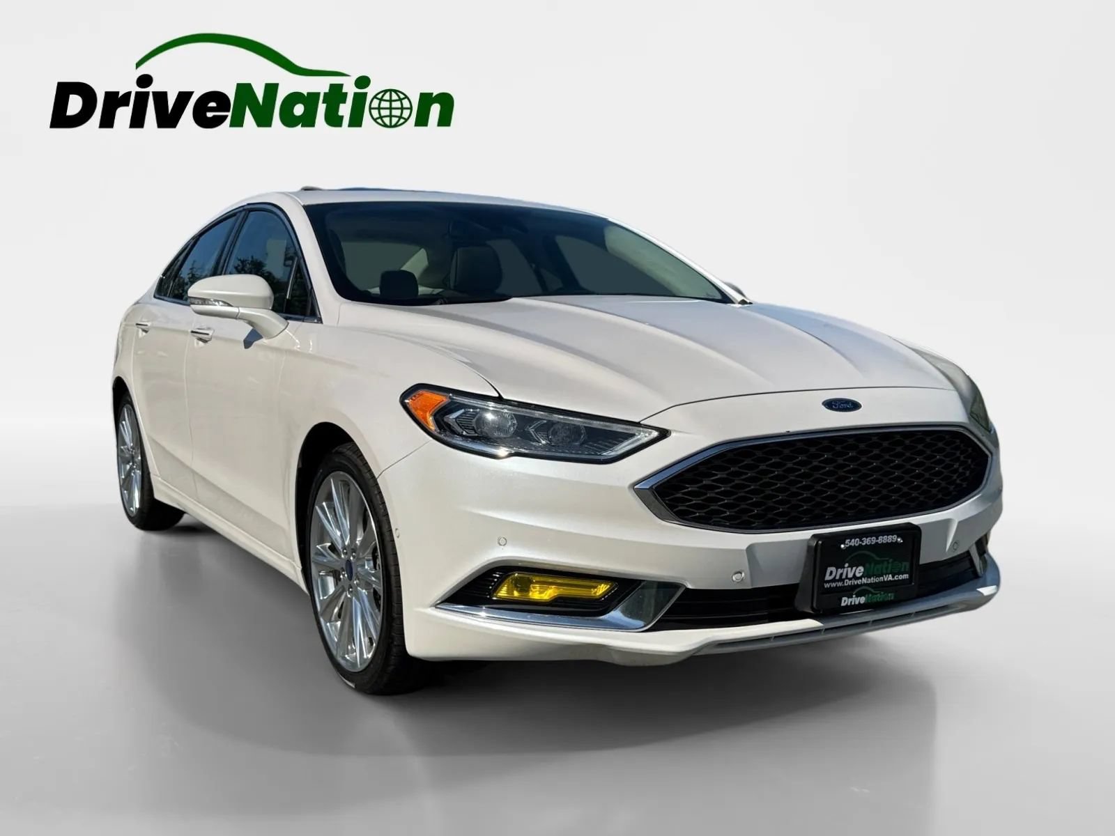 Used 2017 Ford Fusion Platinum FWD image 3