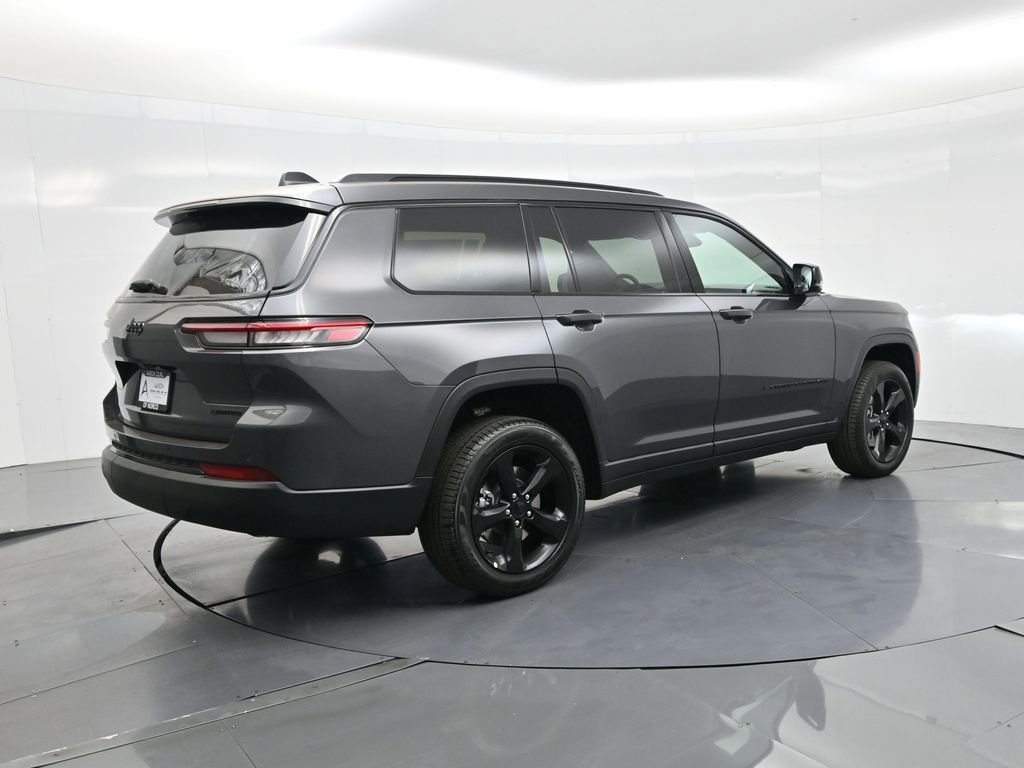 New 2025 Jeep Grand Cherokee L Limited w/ Black Appearance Package image 7