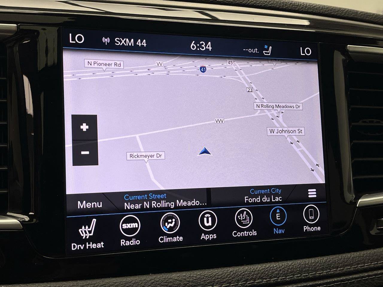 Used 2018 Chrysler Pacifica Limited FWD image 5