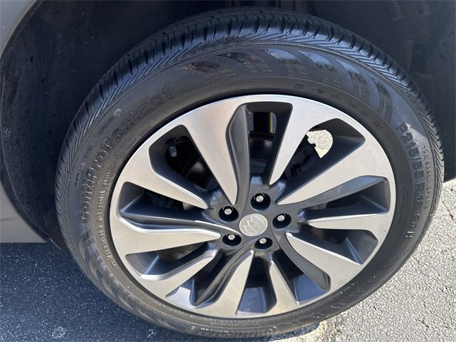 Used 2022 Buick Encore Preferred w/ Safety Package image 33