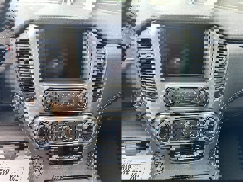 Used 2018 Chevrolet Tahoe Premier AWD/4WD image 42