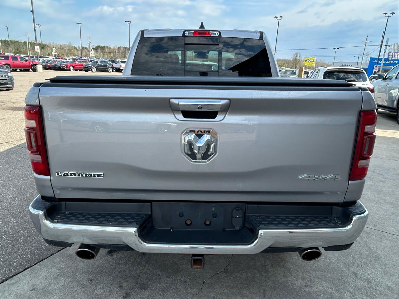 Used 2019 RAM 1500 Laramie AWD/4WD image 6