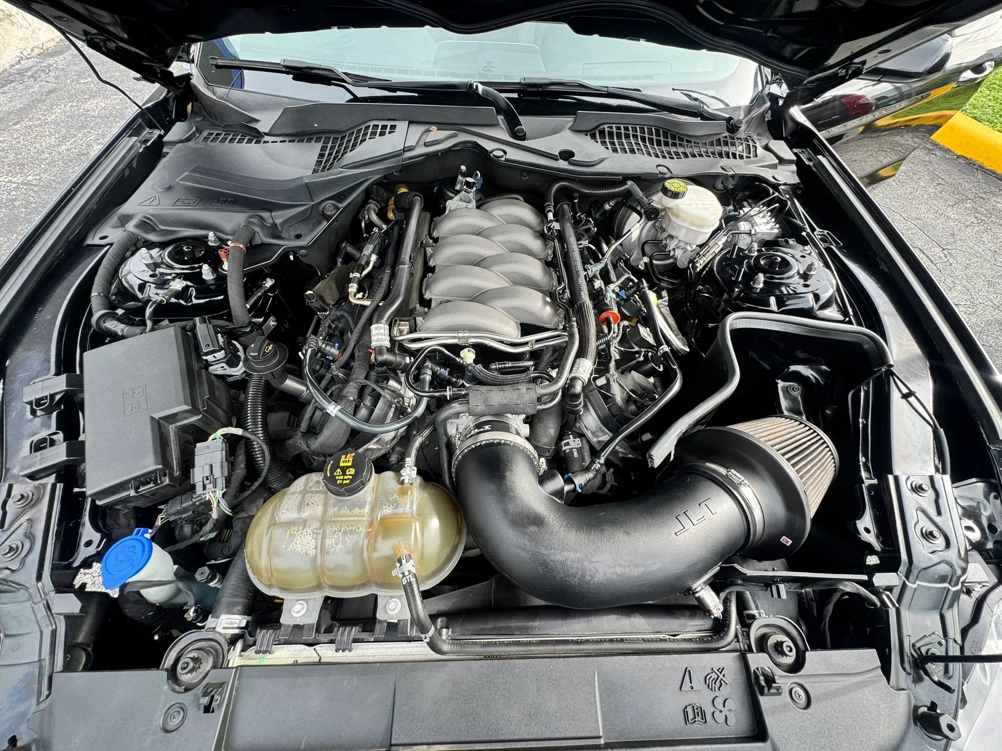 Used 2020 Ford Mustang GT w/ Equipment Group 301A RWD image 32