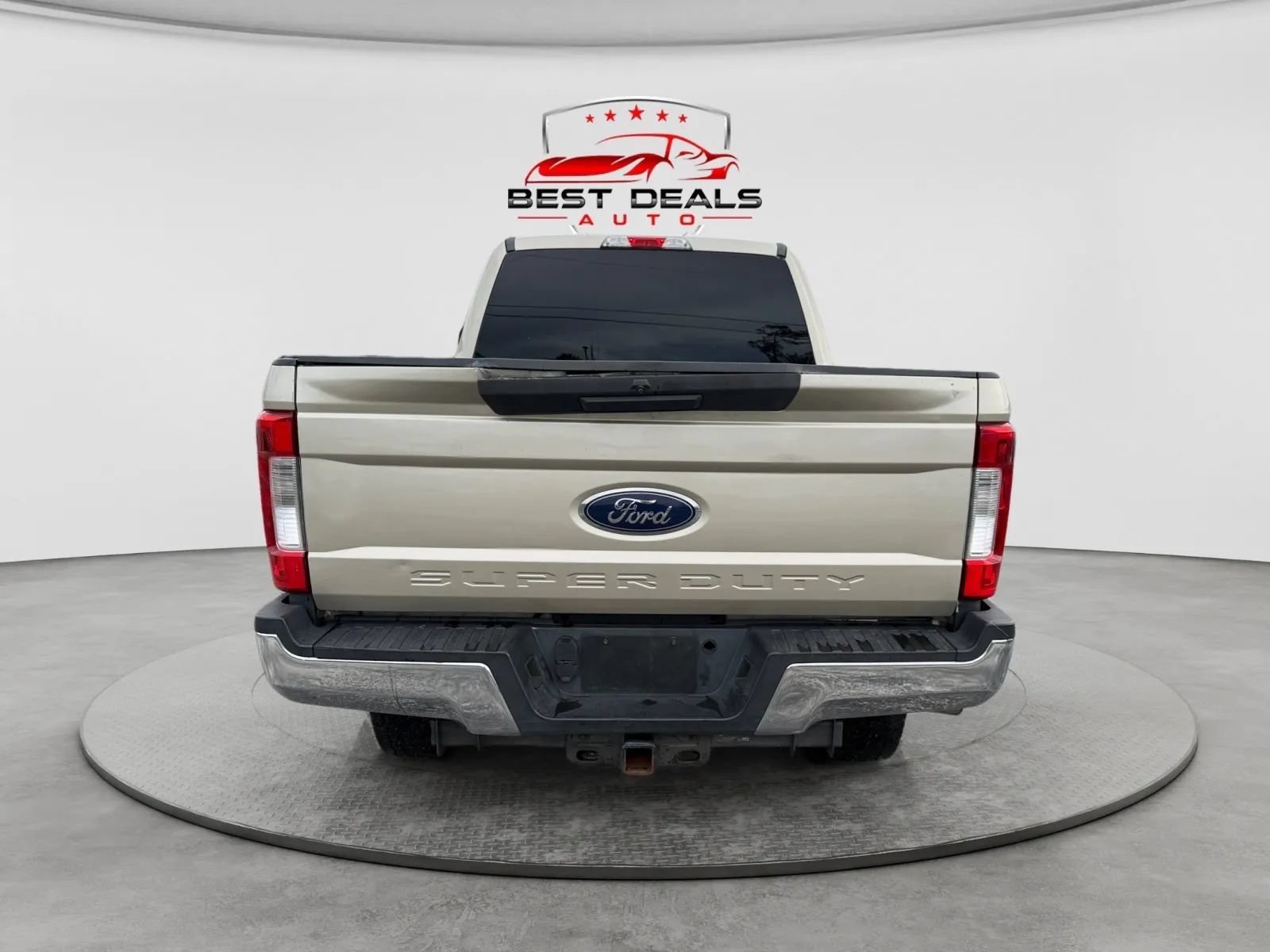 Used 2017 Ford F250 XLT AWD/4WD image 4