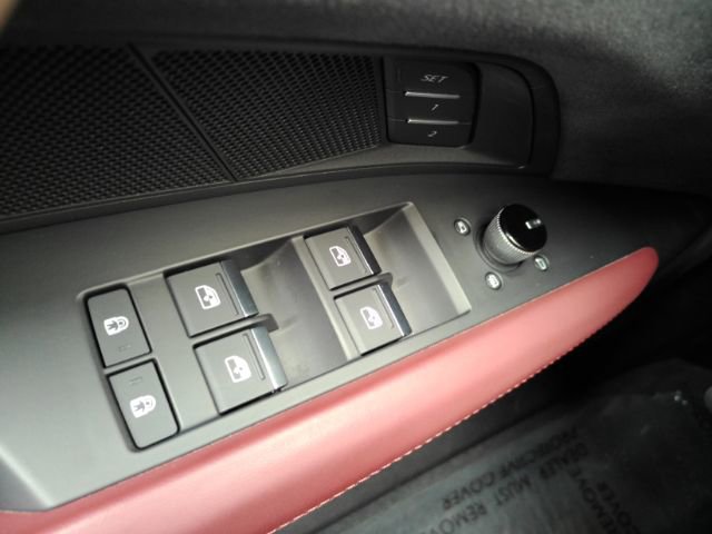 Used 2023 Audi RS e-tron GT w/ Ceramic Brake Package image 34