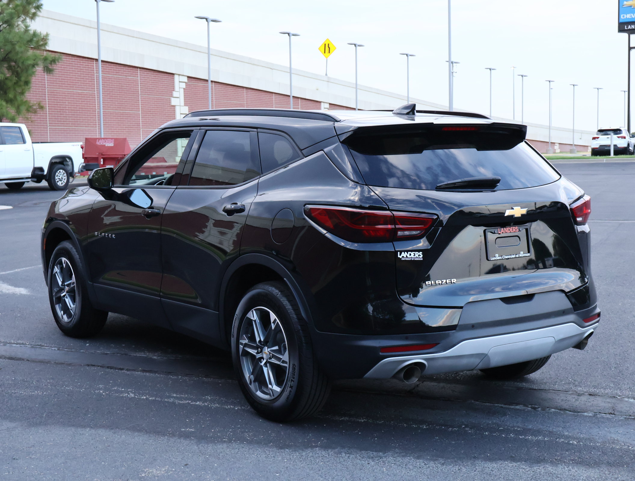 Used 2024 Chevrolet Blazer LT w/ Convenience Package FWD image 7