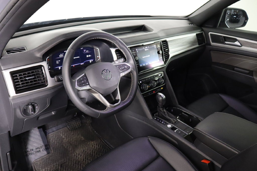 Used 2022 Volkswagen Atlas Cross Sport SE FWD image 28