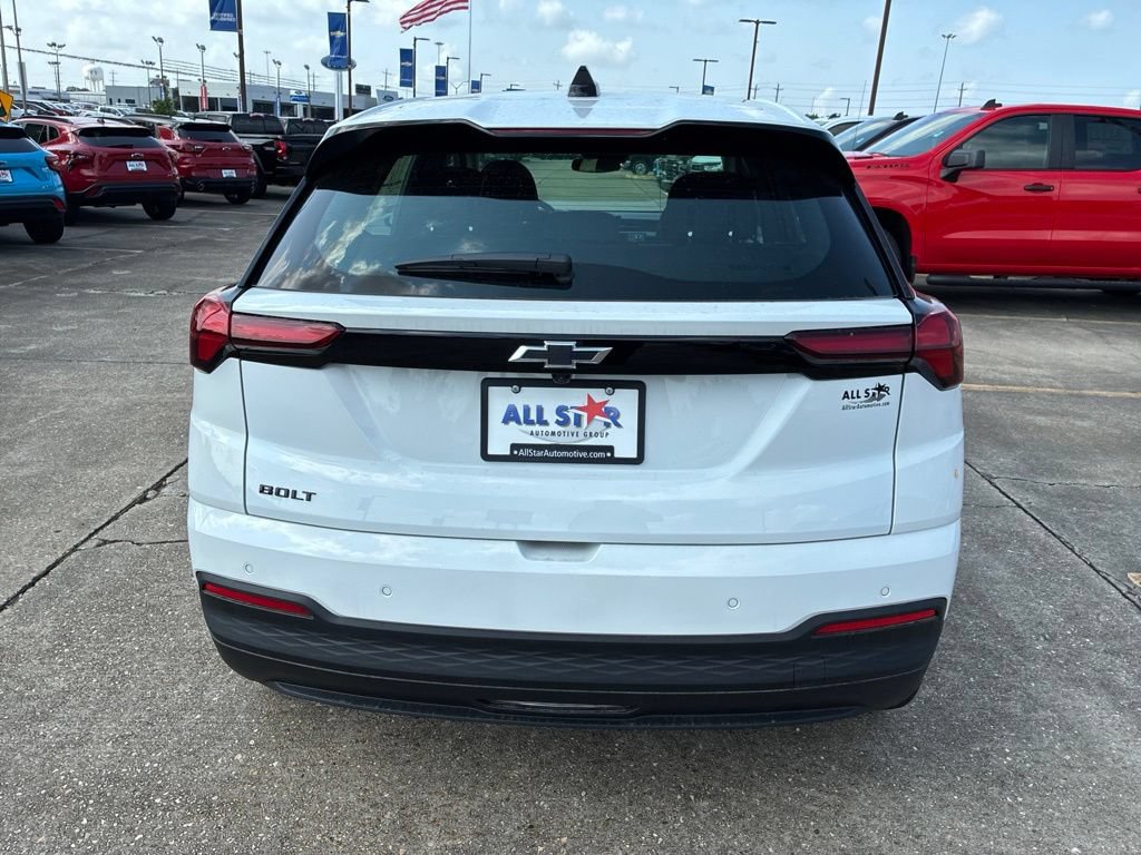 New 2027 Chevrolet Bolt LT FWD image 7