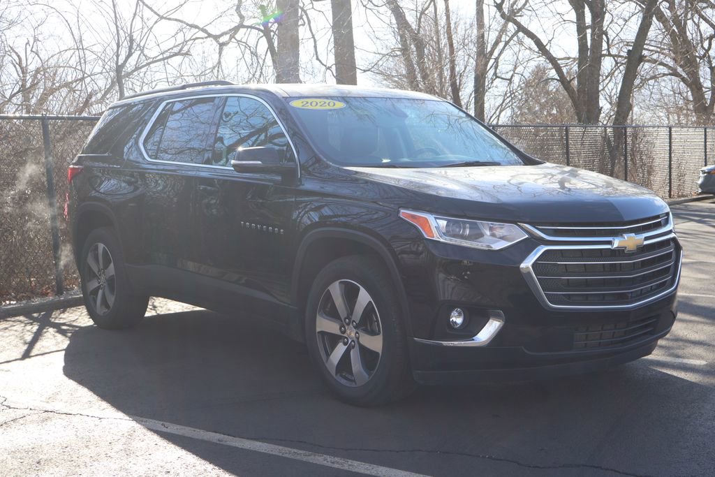 Used 2020 Chevrolet Traverse LT w/ LT Premium Package image 10