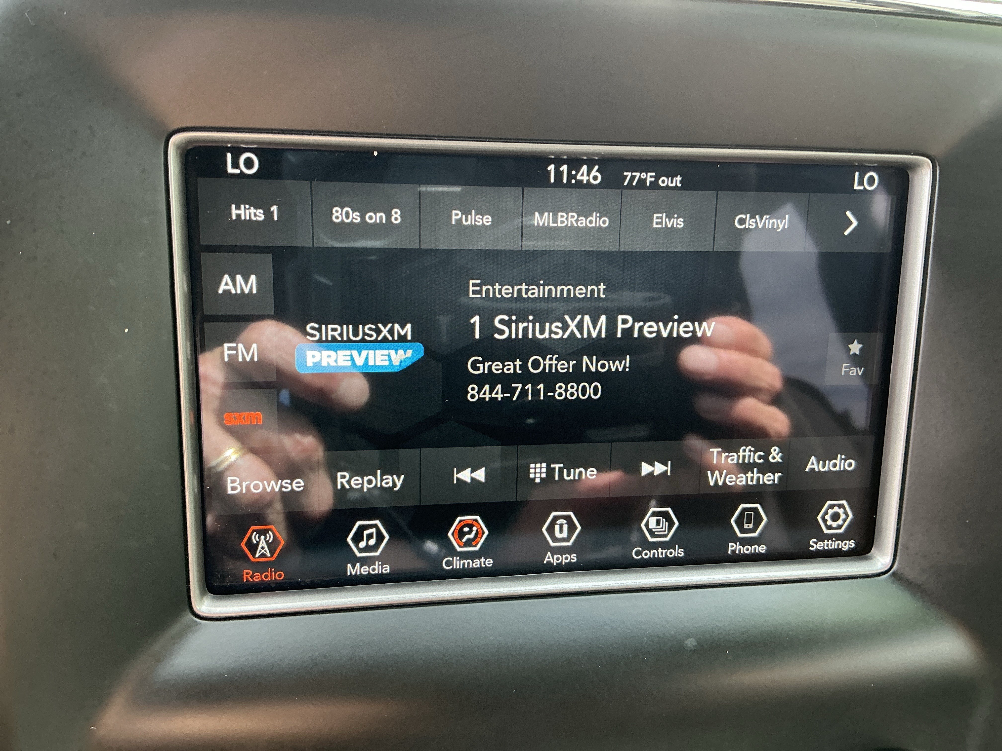 Used 2021 Jeep Grand Cherokee Laredo AWD/4WD image 22