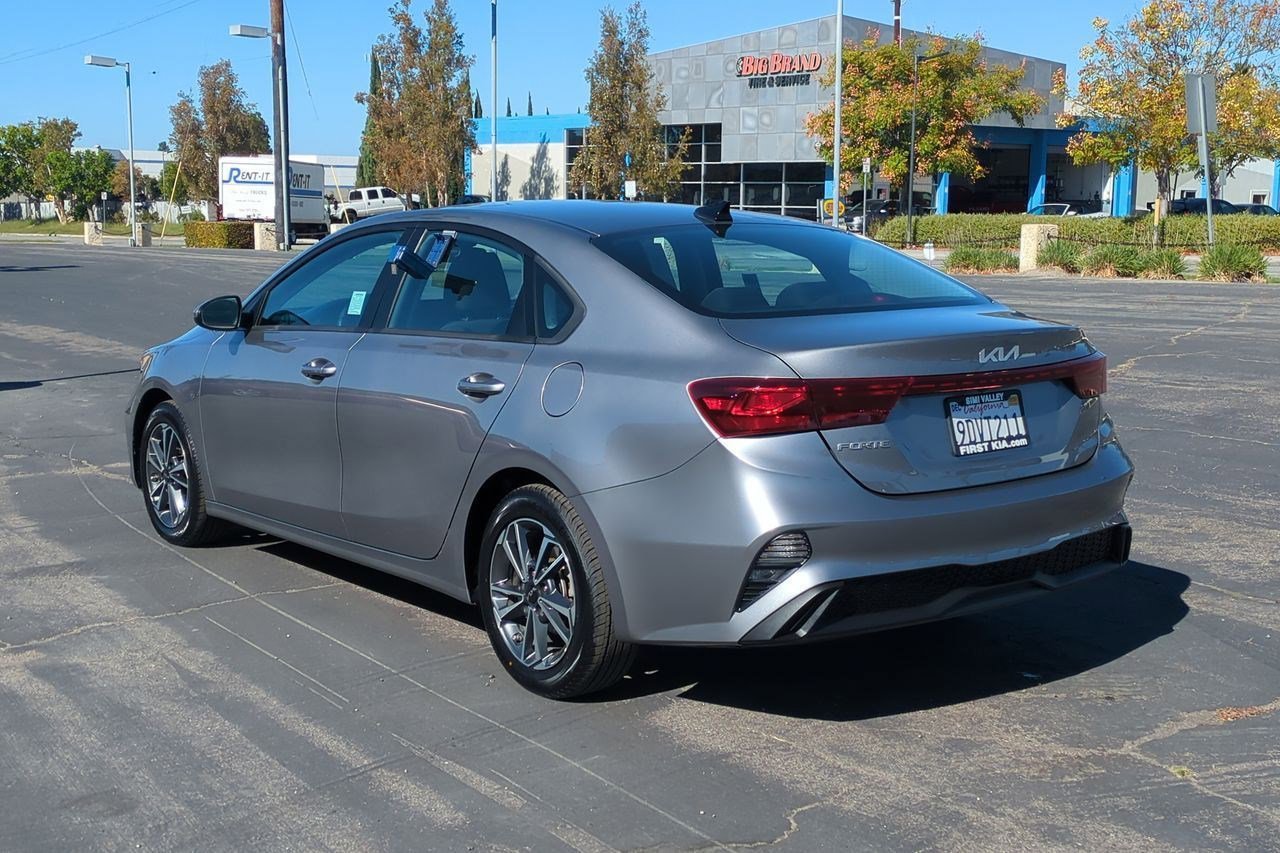 Certified 2023 Kia Forte LXS image 8