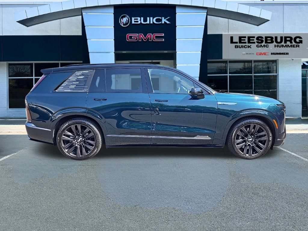 Used 2026 Cadillac Vistiq Platinum AWD/4WD image 8
