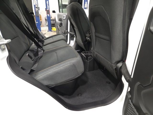 New 2026 Jeep Gladiator Sport image 19