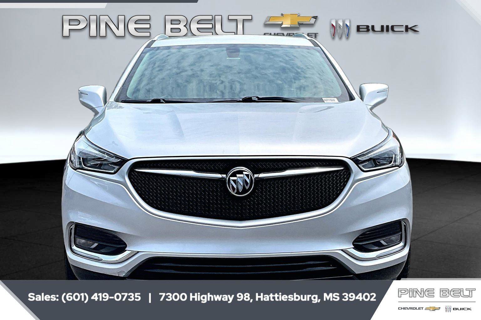 Used 2020 Buick Enclave Essence w/ Sport Touring Edition FWD image 3
