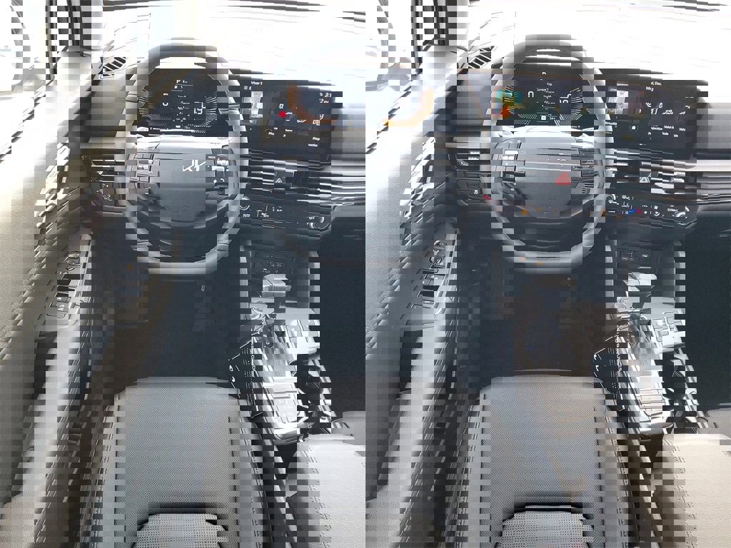 New 2026 Kia Sportage EX image 25