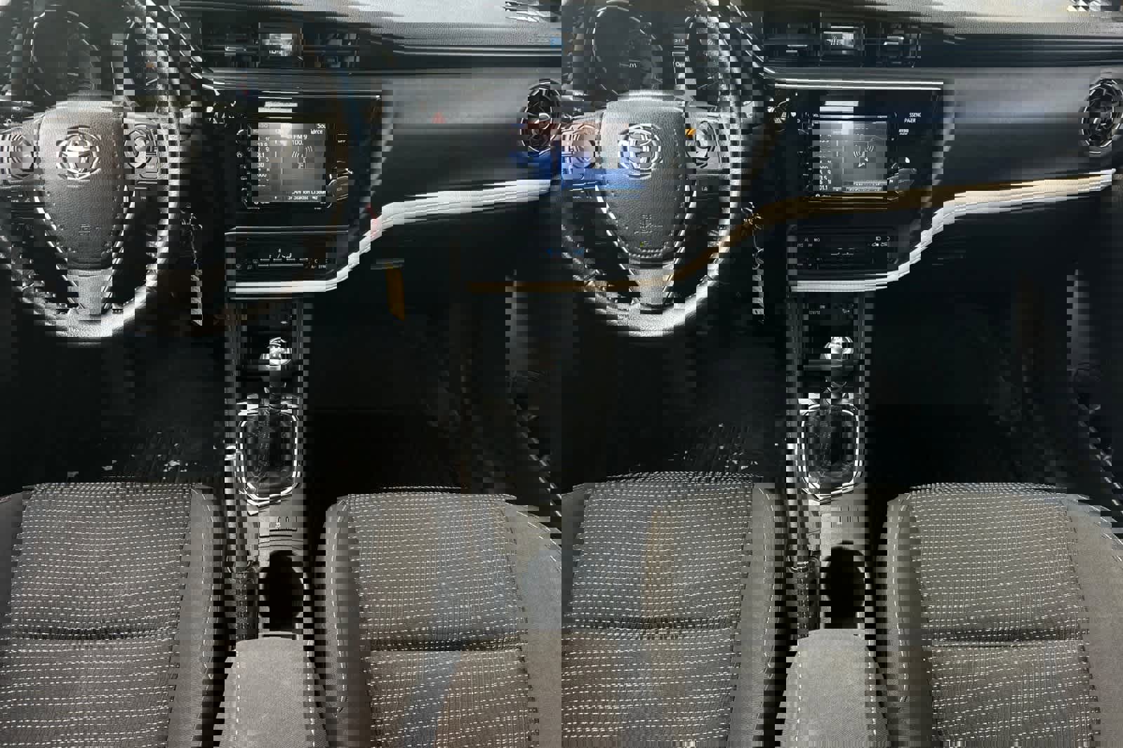 Used 2018 Toyota Corolla iM image 4