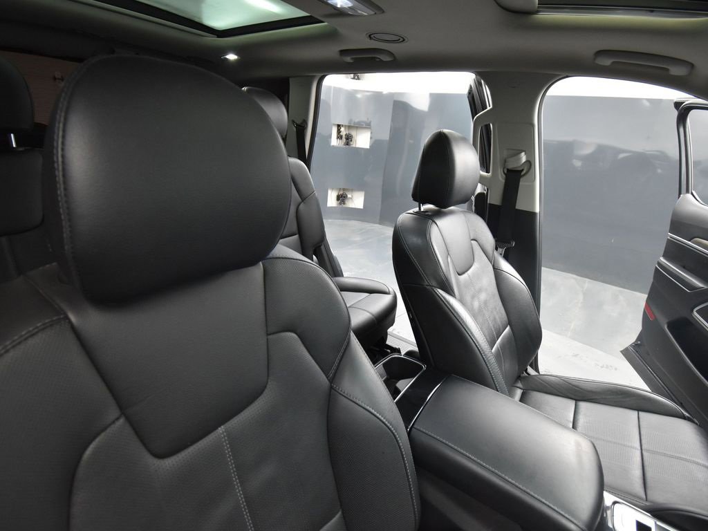 Used 2020 Kia Telluride SX image 17
