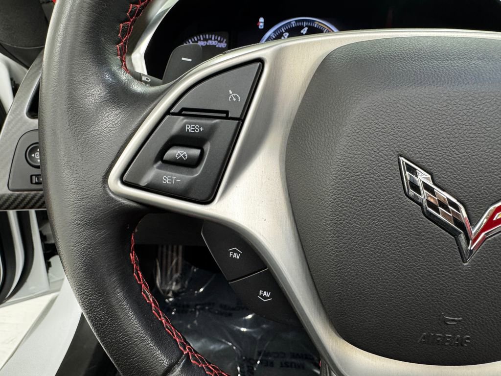 Used 2015 Chevrolet Corvette Z06 w/ 3LZ Preferred Equipment Group image 32