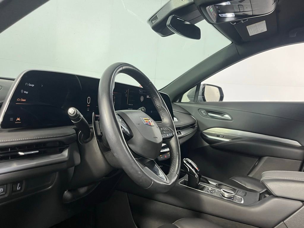 Used 2024 Cadillac XT4 Premium Luxury image 21