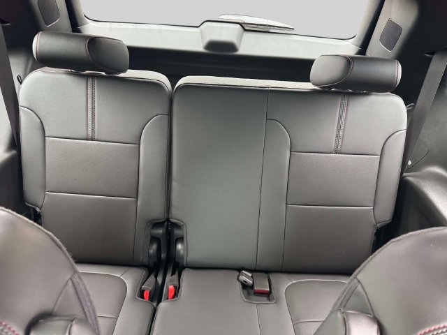 Used 2023 Chevrolet Traverse RS AWD/4WD image 27