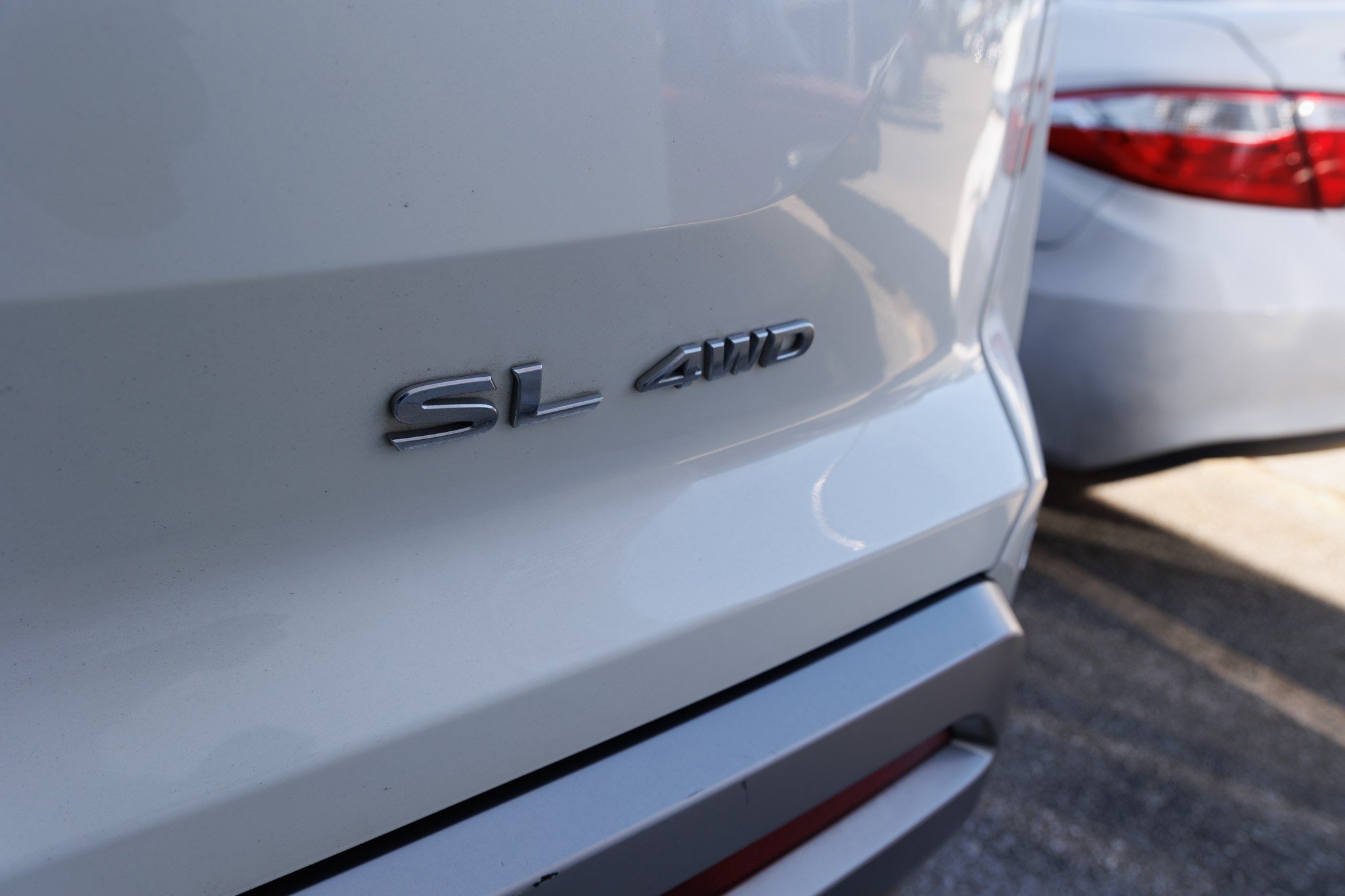 Used 2023 Nissan Pathfinder SL w/ Lighting Package (N92) image 10