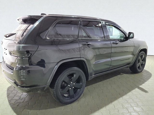Used 2015 Jeep Grand Cherokee Altitude image 25