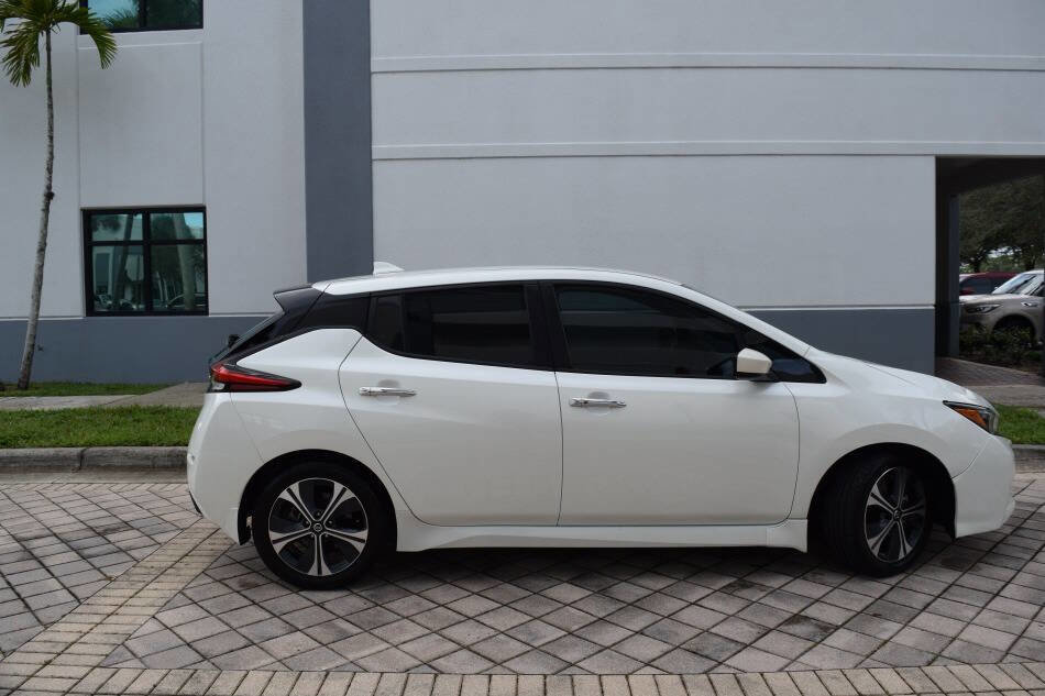Used 2022 Nissan Leaf SV image 7