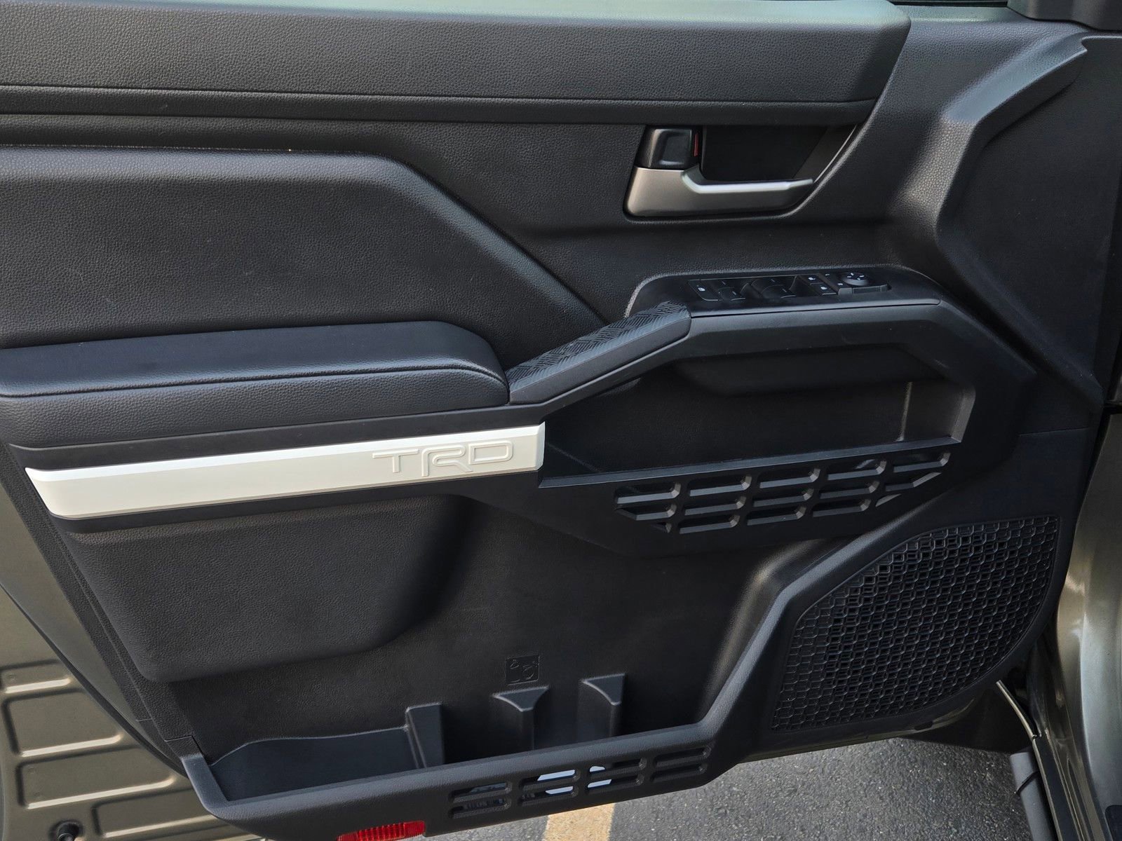 Used 2024 Toyota Tacoma TRD Sport image 10