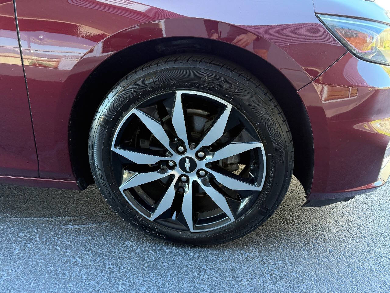 Used 2016 Chevrolet Malibu LT w/ Leather Package image 4