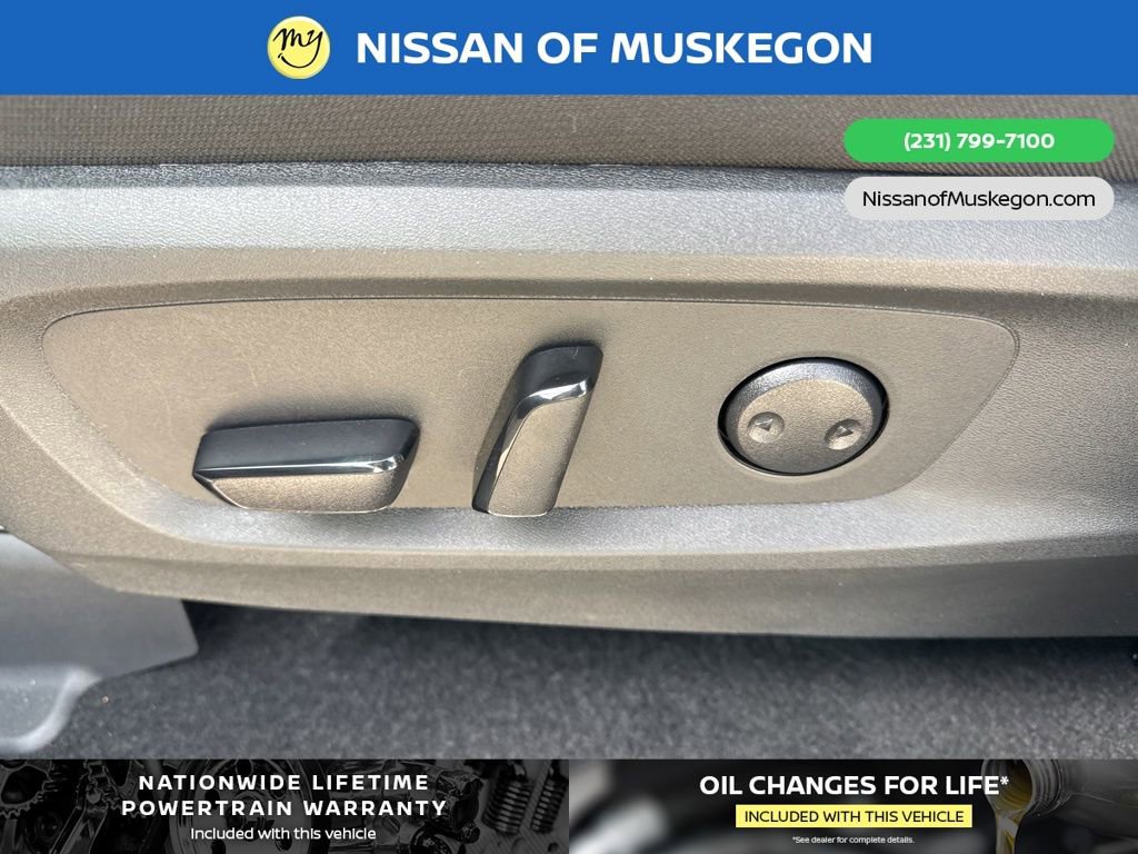 New 2025 Nissan Pathfinder SV image 12