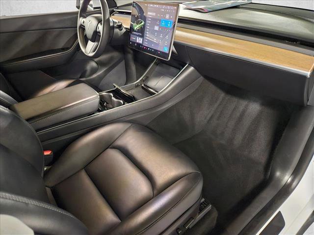 Used 2021 Tesla Model Y Long Range AWD/4WD image 20