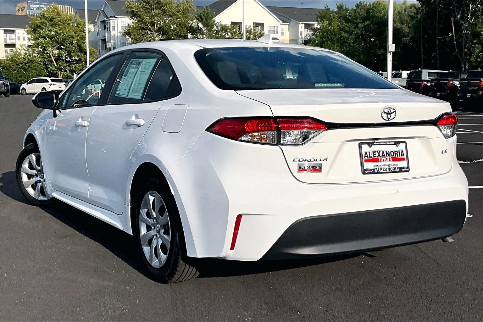 Used 2024 Toyota Corolla LE FWD image 11