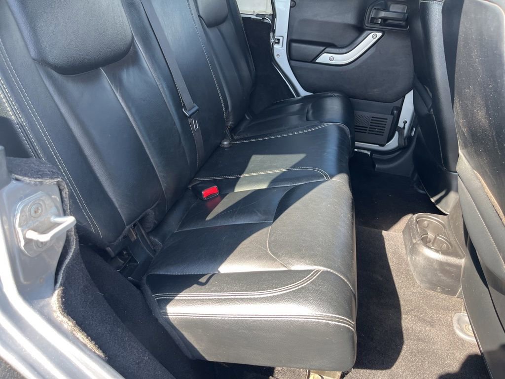 Used 2014 Jeep Wrangler Unlimited Sahara w/ Max Tow Package image 26