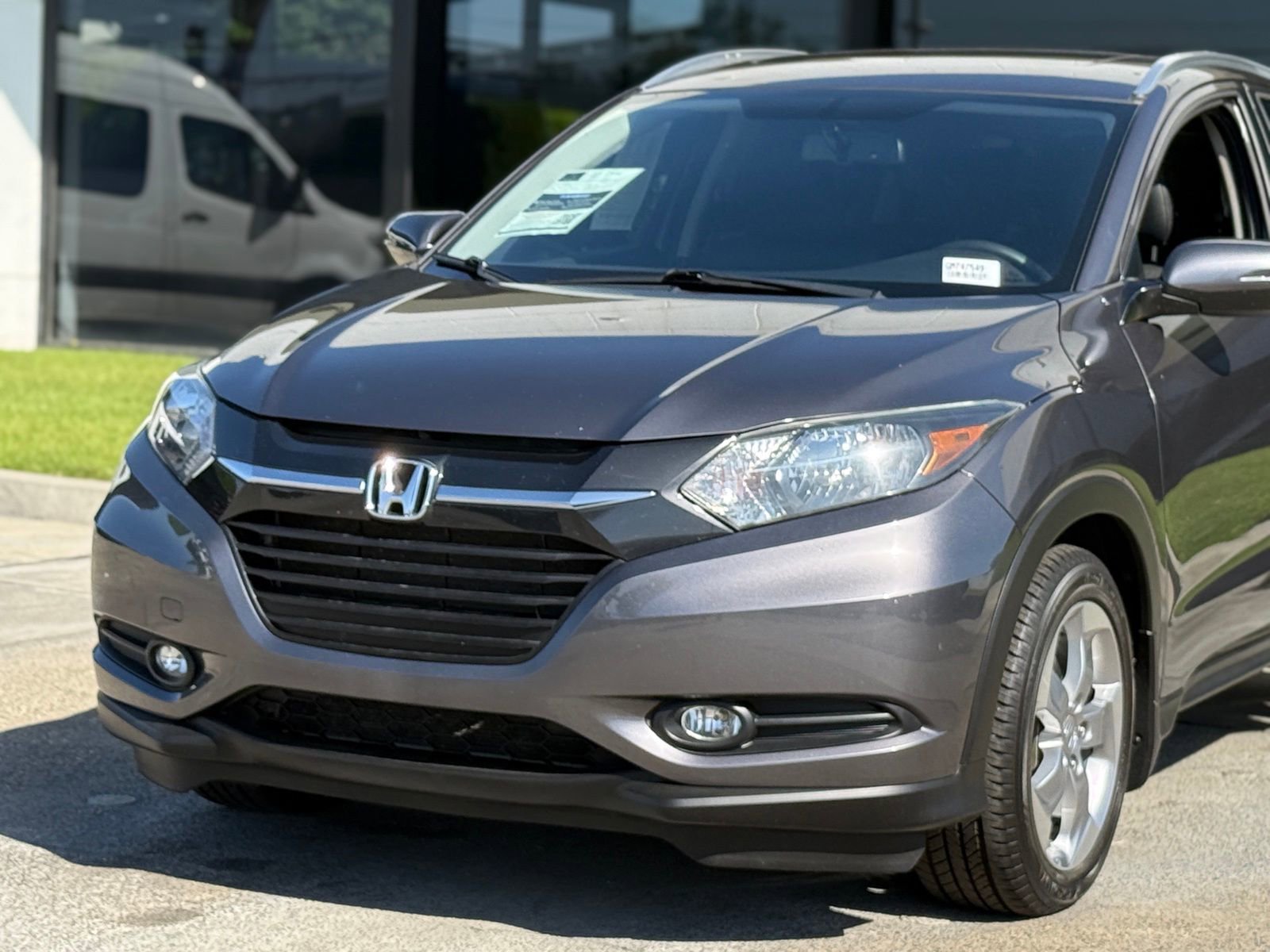 Used 2016 Honda HR-V EX-L image 3