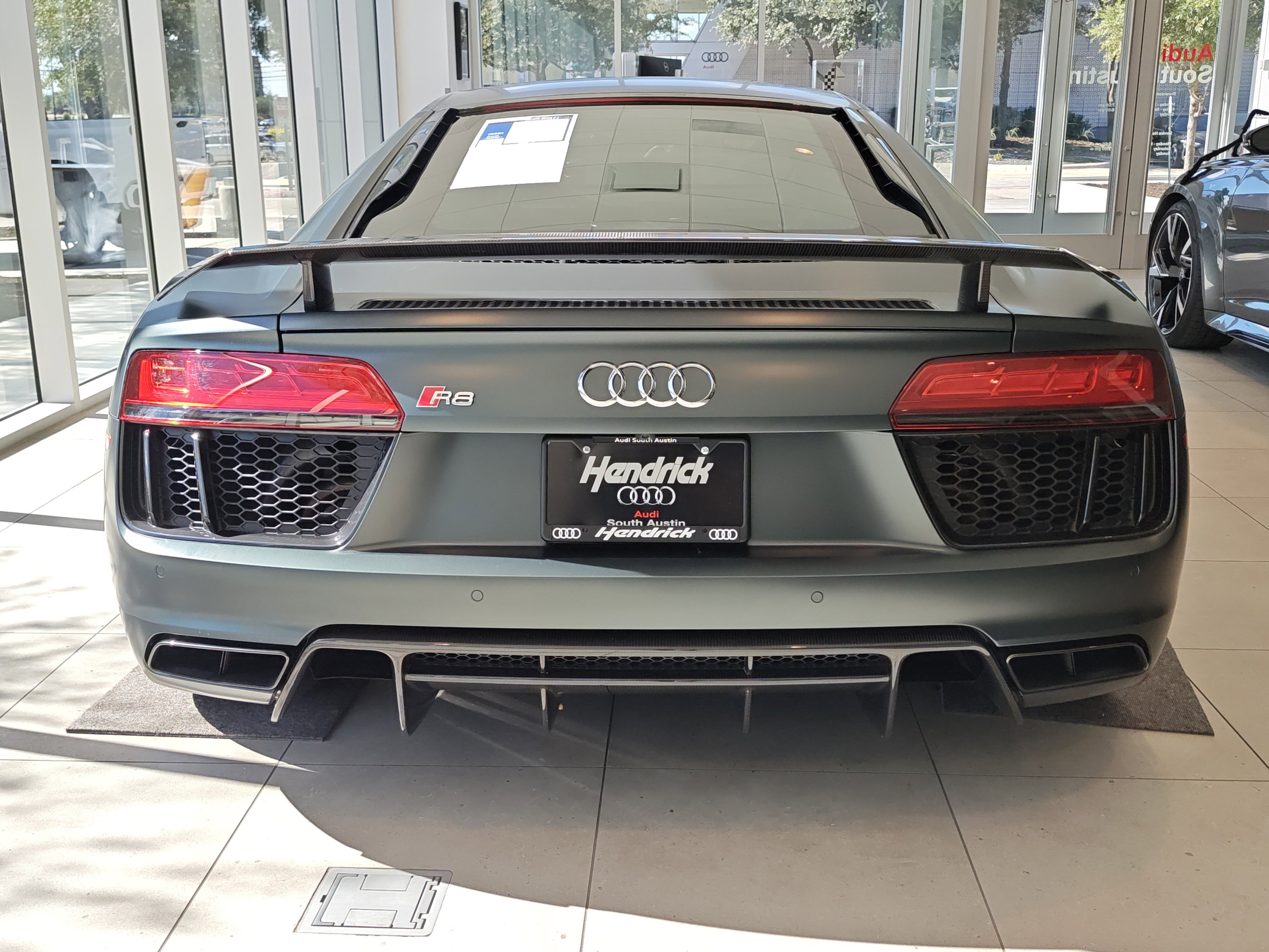 Used 2018 Audi R8 V10 plus image 8