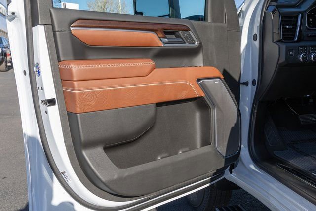 New 2026 GMC Sierra 3500 Denali Ultimate image 15