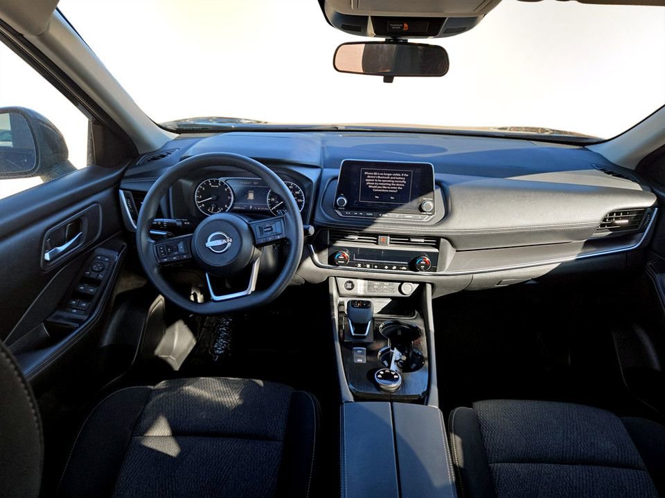 Used 2024 Nissan Rogue SV image 13