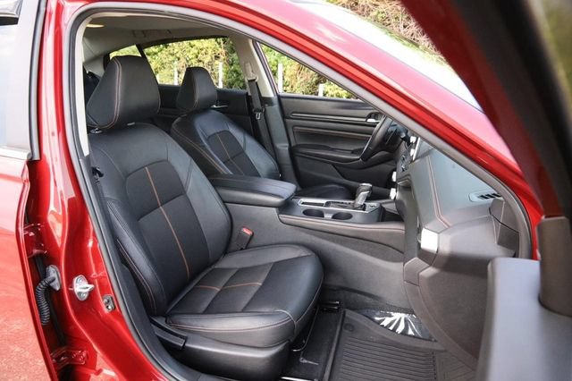 Used 2021 Nissan Altima 2.5 SR w/ SR Premium Package FWD image 26