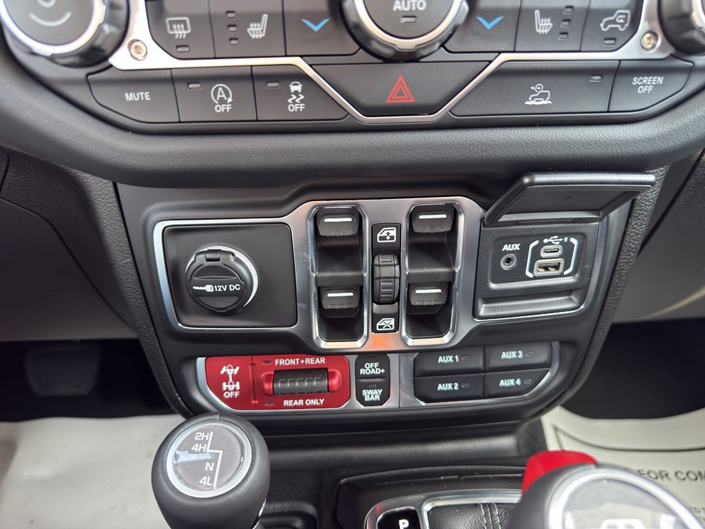 New 2026 Jeep Gladiator Rubicon w/ Technology Group AWD/4WD image 19