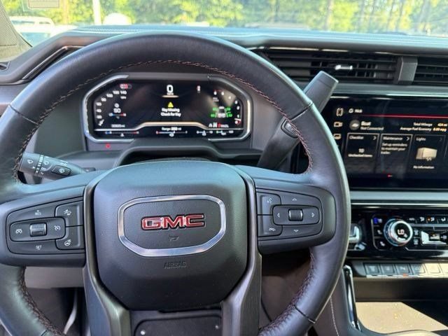 Used 2025 GMC Sierra 2500 AT4X AWD/4WD image 13