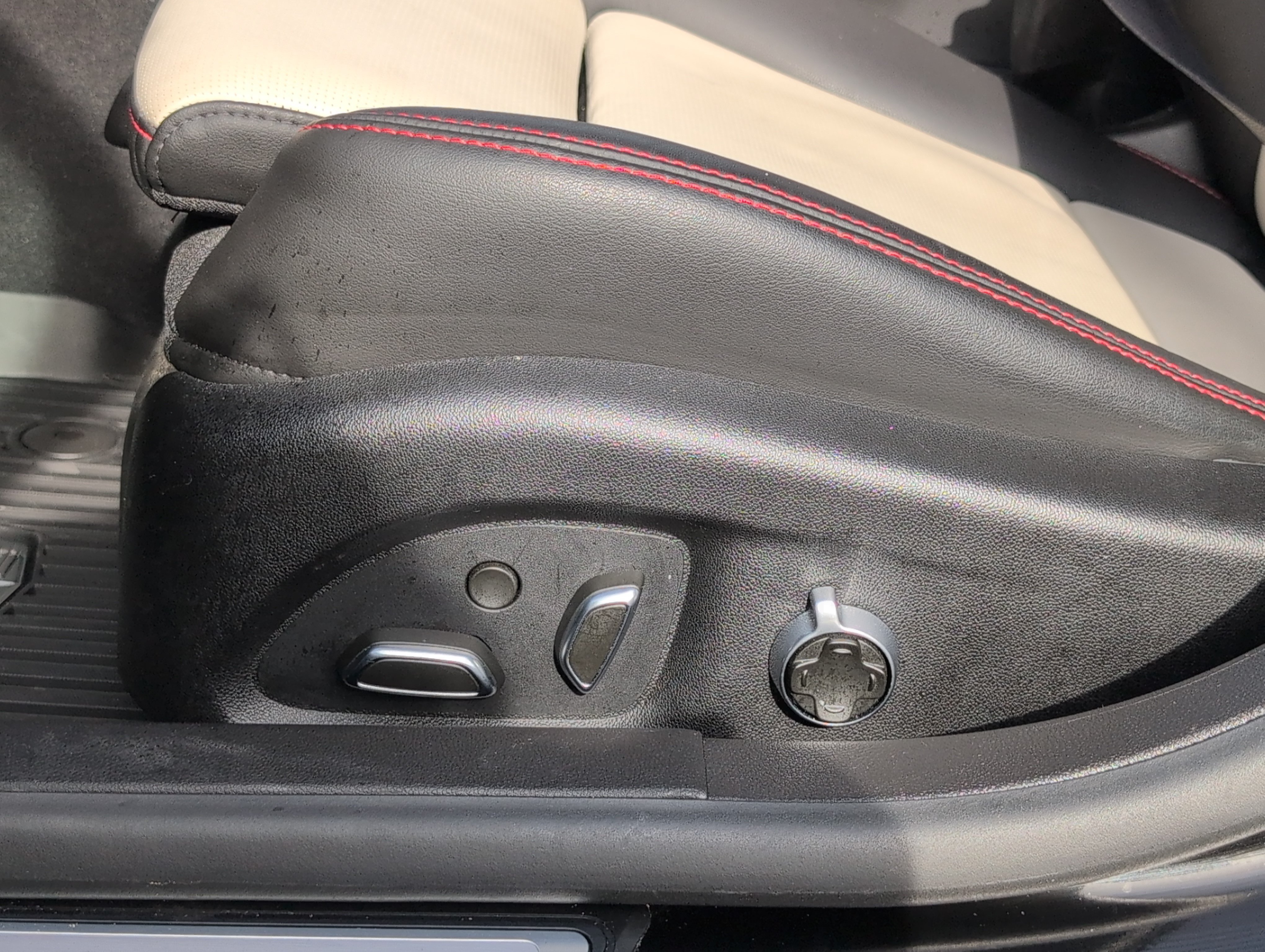 Certified 2024 Cadillac CT5 Sport RWD image 15