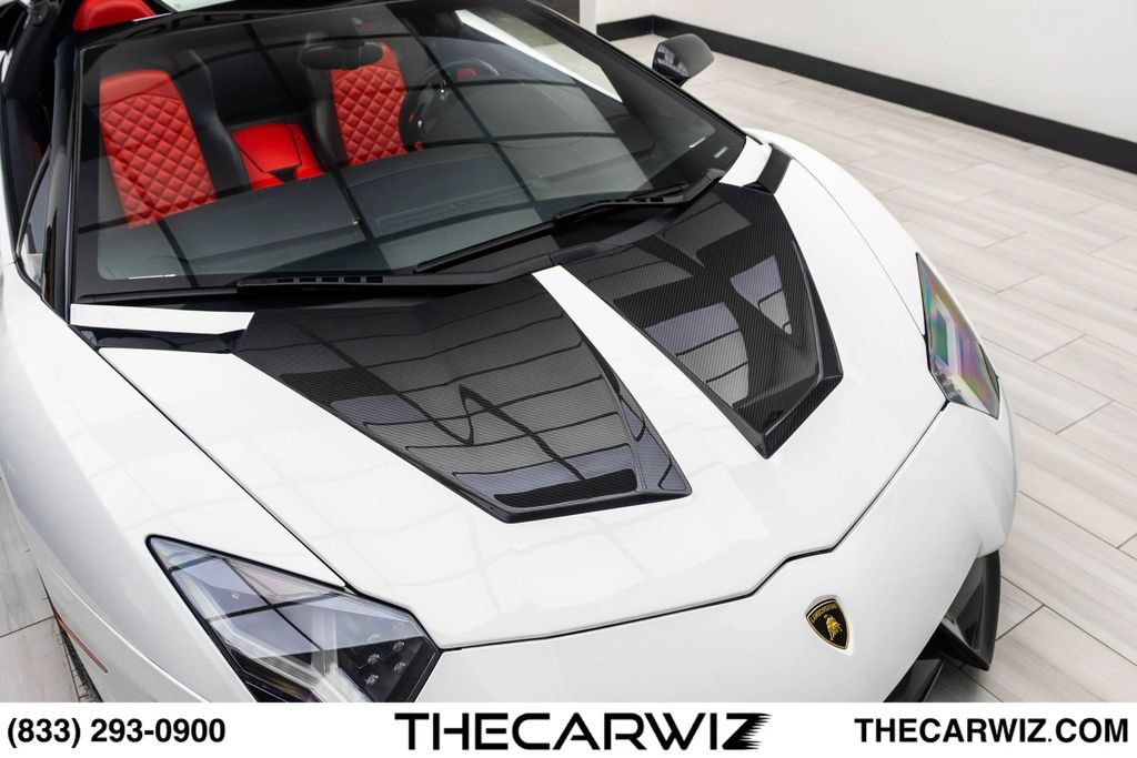 Used 2017 Lamborghini Aventador LP 700-4 AWD/4WD image 6