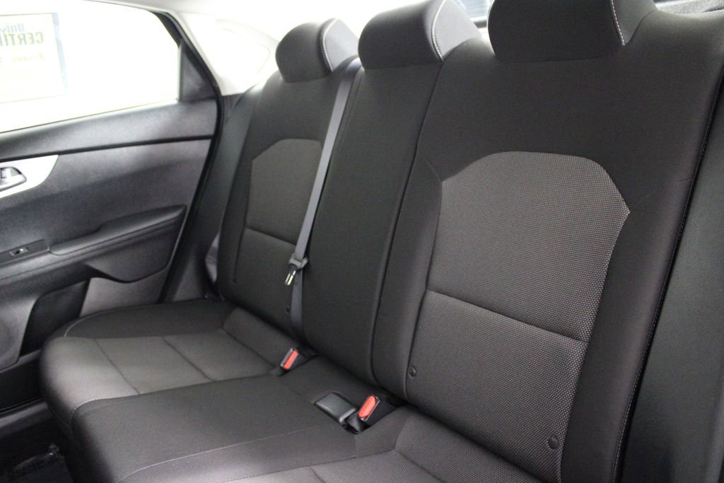 Used 2023 Kia Forte LXS w/ LXS Technology Package image 17