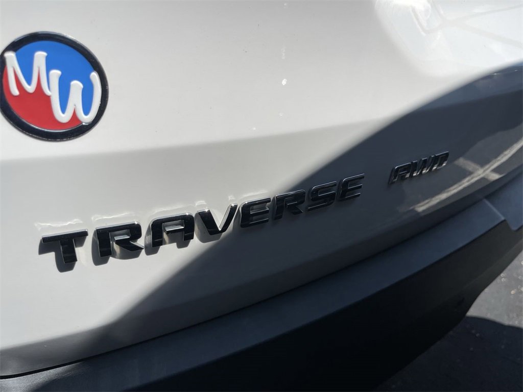 Used 2022 Chevrolet Traverse LT image 5